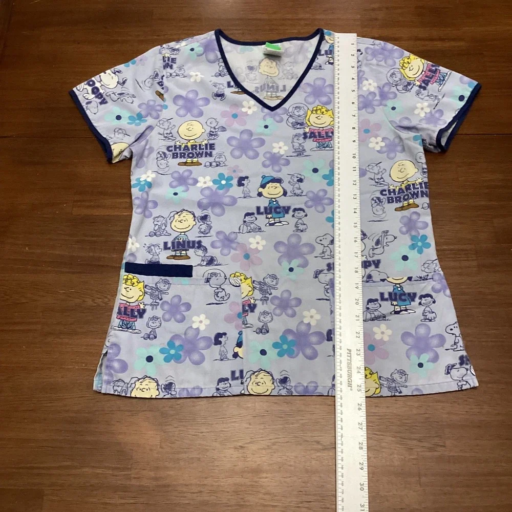 Peanuts Charlie Brown Snoopy Floral Scrub Top V-Neck Medical Uniform Small
